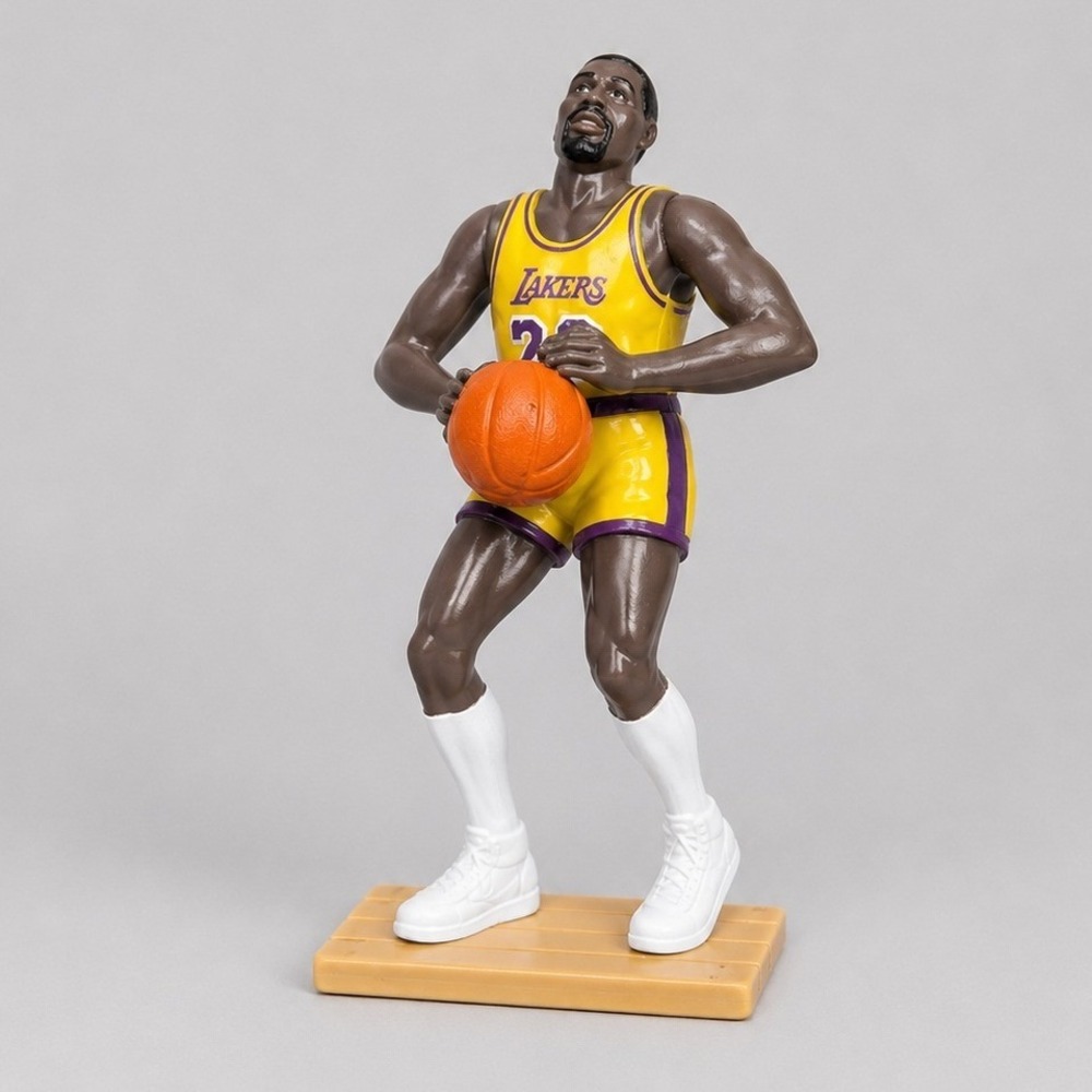 Vintage Magic Johnson Los Angeles Lakers NBA Basketball Action Figure 4.25 inch